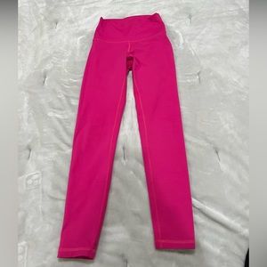 Small Fleo Hog Pink Leggings
